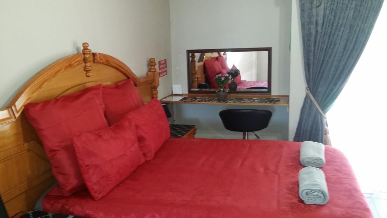 Chariots Guest House Polokwane Exterior foto