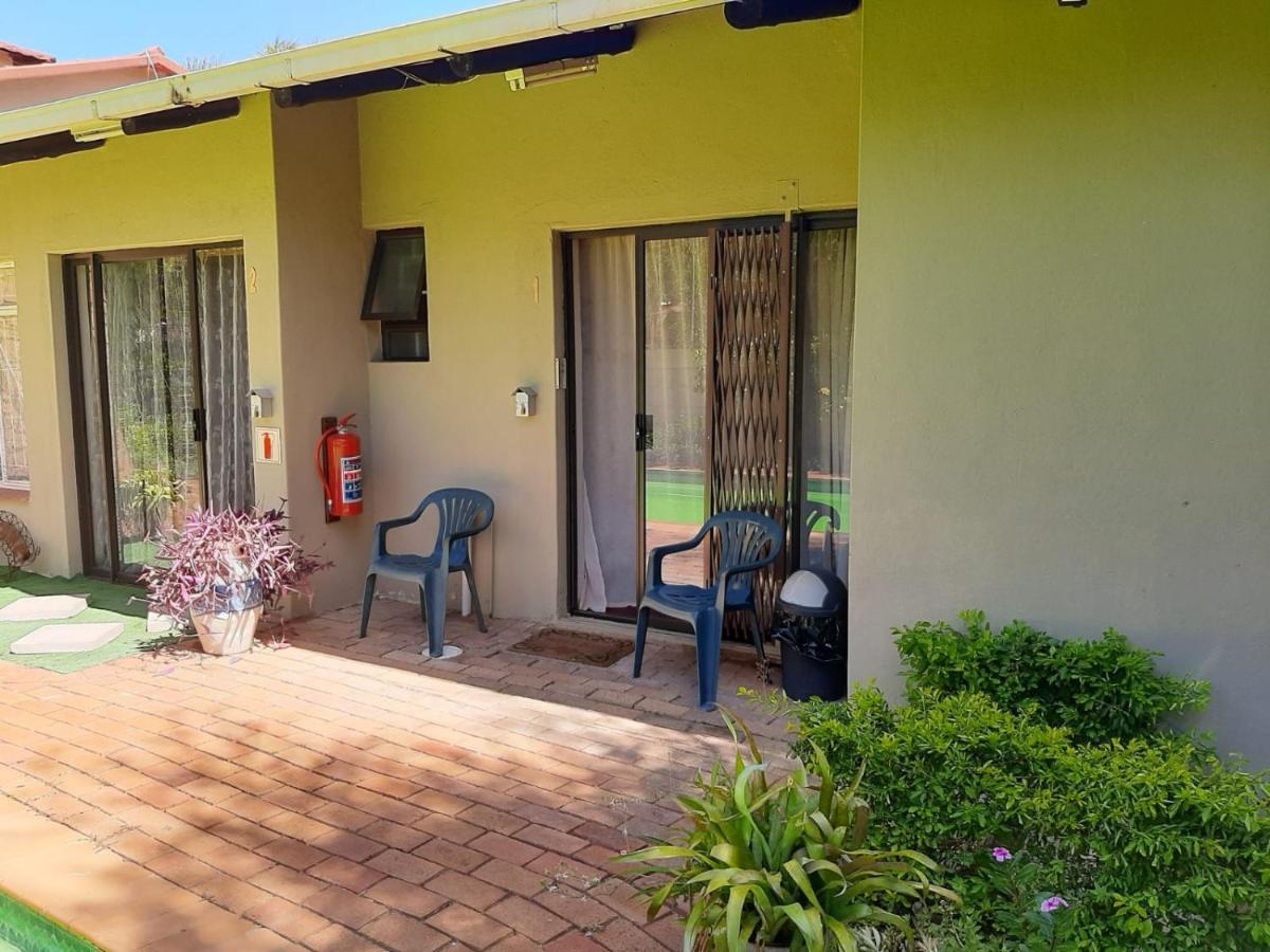 Chariots Guest House Polokwane Exterior foto